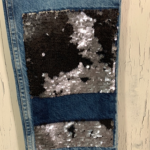Zara Blue Medium Wash Sequins Bottom Straight Cropped Jeans Sz 8 EUC - Picture 5 of 14